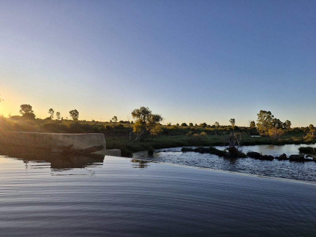 Mpondolo Safaris - Luxury Luxury Sanctuary in Northern Free State